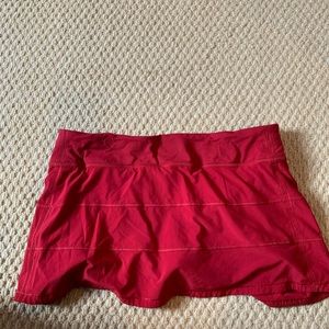 Red lulu lemon running skirt